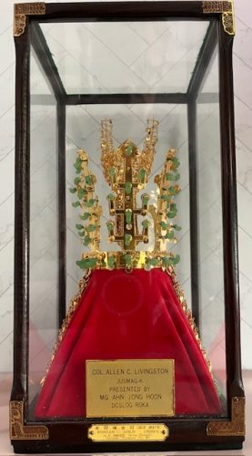 Gift from the SOuth Korean Army to Flynn's father